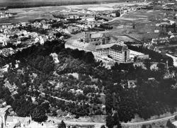  Luftaufnahme des Michaelsberges in Siegburg um 1920